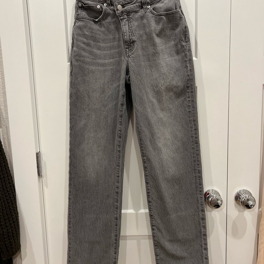 Madewell ‘Curvy 90’s Straight’ Gray Washed Jeans Size 26T With Cross Snap